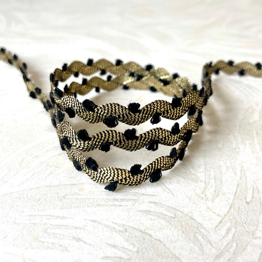 Metallic_Wave_Picot_Braid