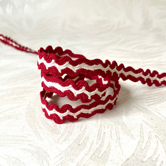 Scalloped Gimp Braid  - Multiple Colorways