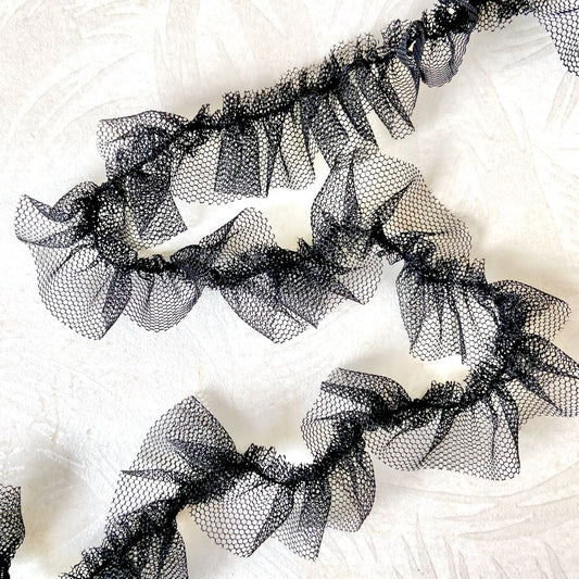 Gathered_Trulle_Fabric_Trim