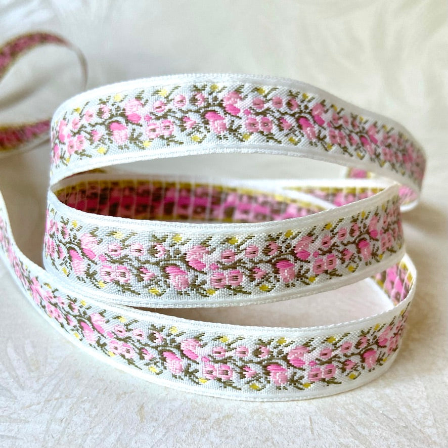 Rambling Floral Vine Jacquard - Multiple Colorways