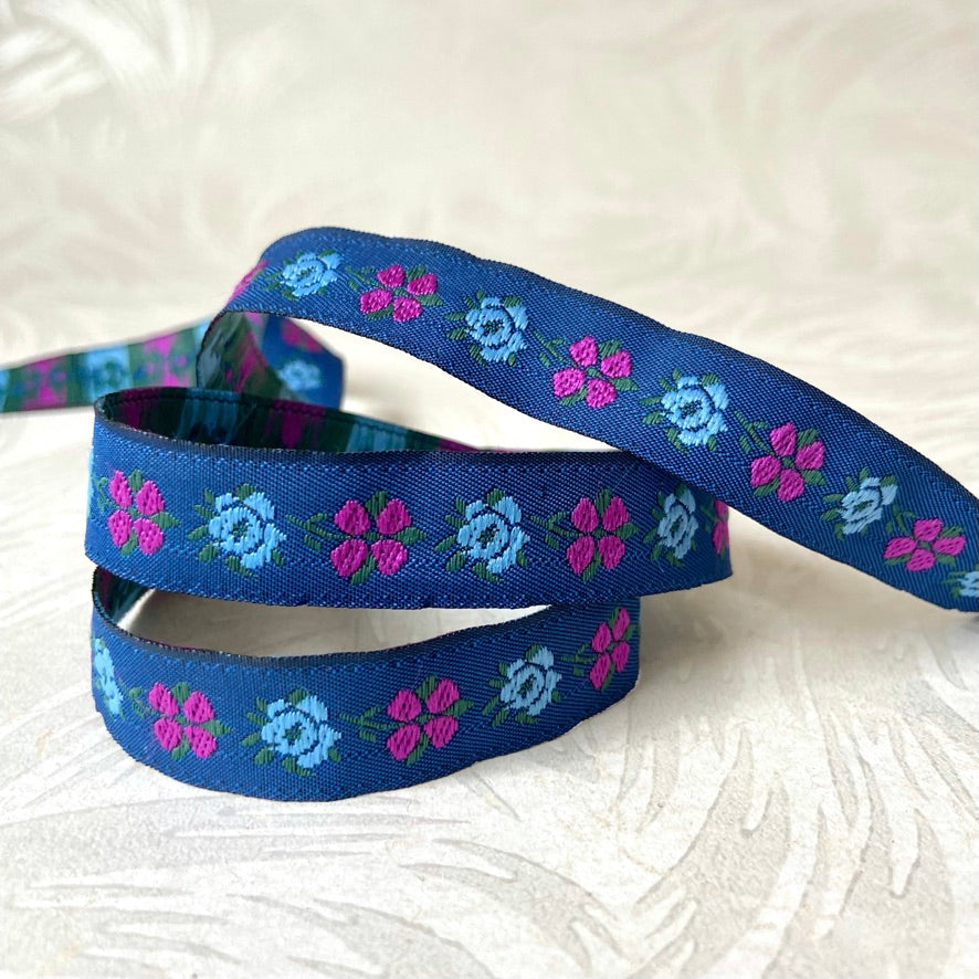 Bouquet Jacquard - Multiple Colorways