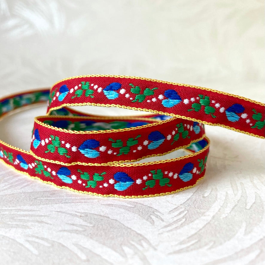 Narrow Hearts on the Side Jacquard - Multiple Colorways