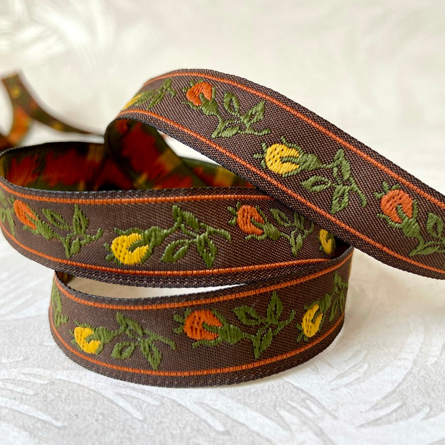 Rosebuds Jacquard - Multiple Colorways