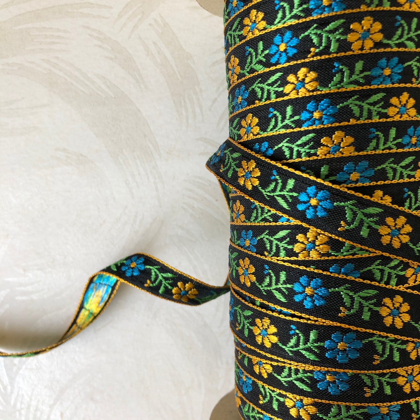 Narrow Daisy Jacquard - Vintage - Multiple Colorways