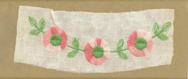 Pink_Vintage_Applique_Arched_Button_Flower