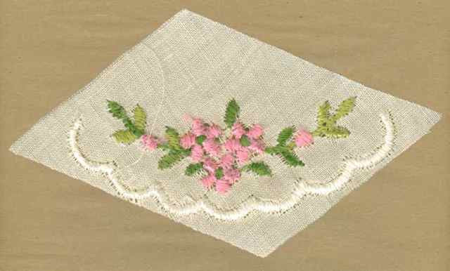 Pink_Vintage_Applique_Scallop_Collar(?)