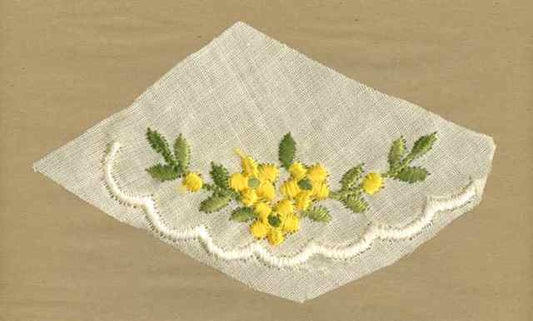 Yellow_Vintage_Applique_Scallop_Collar(?)