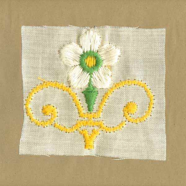 White_Vintage_Applique_Flower_Motif
