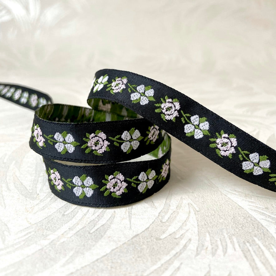 Bouquet Jacquard - Multiple Colorways