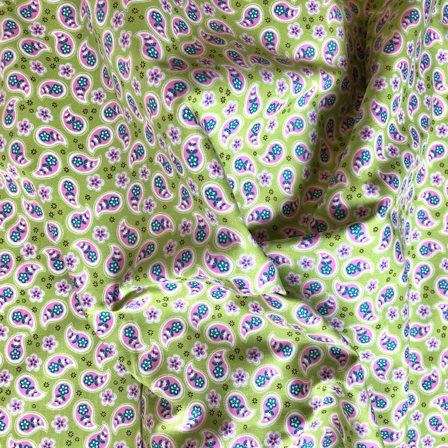 Tiny Paisley - Michael Miller - Half Yard