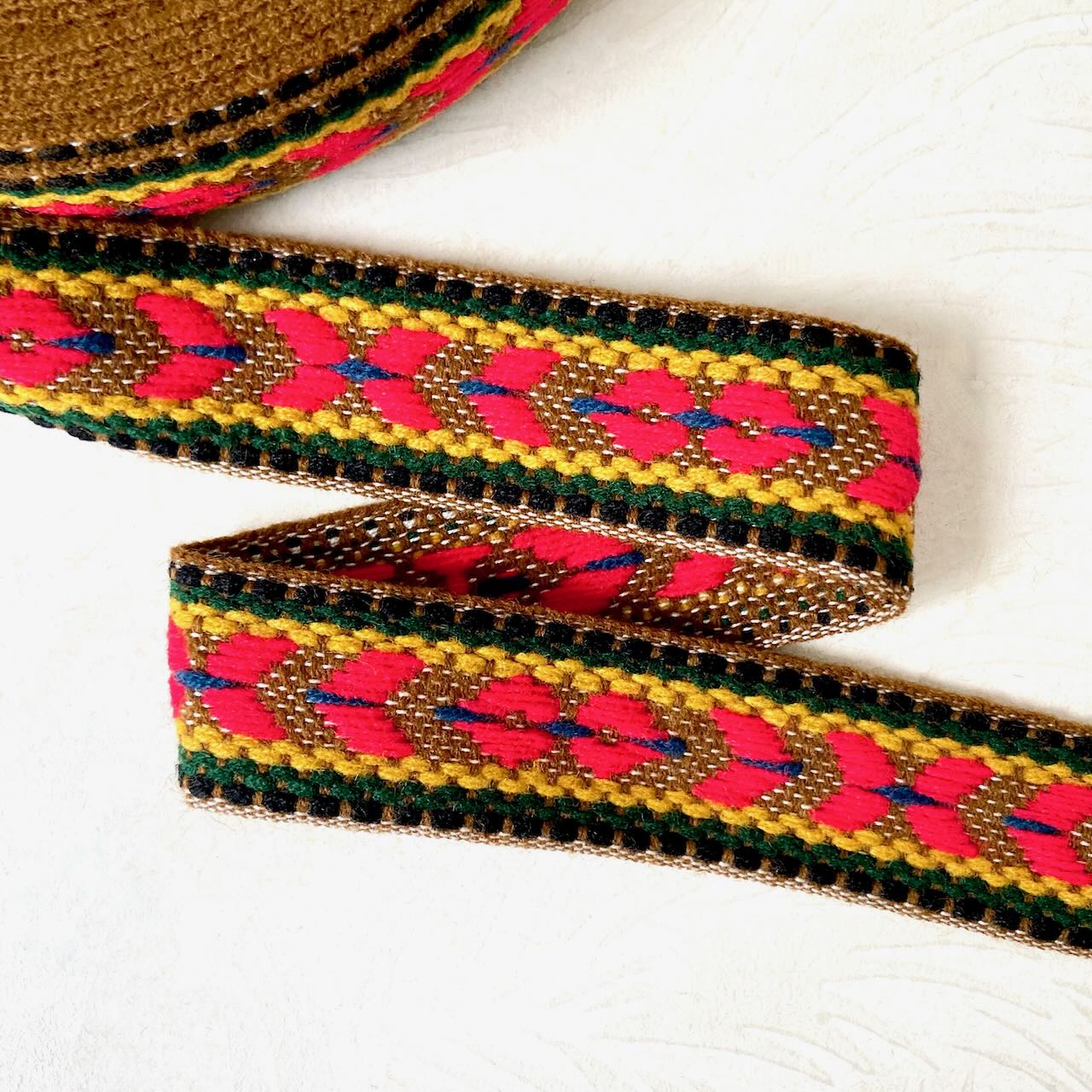Arrow_Sweater_Jacquard_Ribbon
