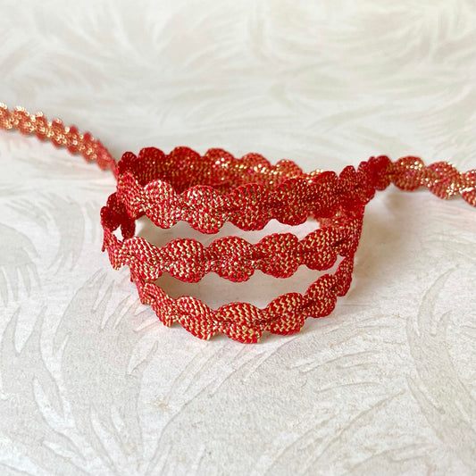 Metallic_Scalloped_Braid