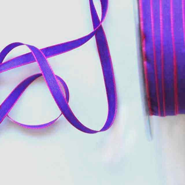 Purple_Pink_Edged_Taffeta_1/4"
