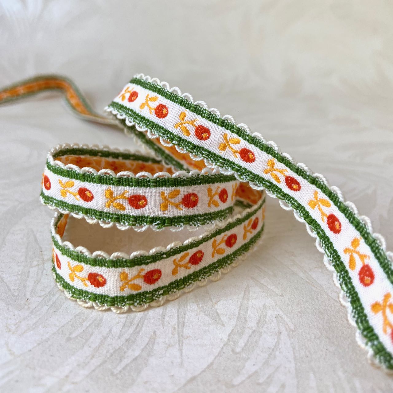 Berries_Jacquard_Ribbon_Green