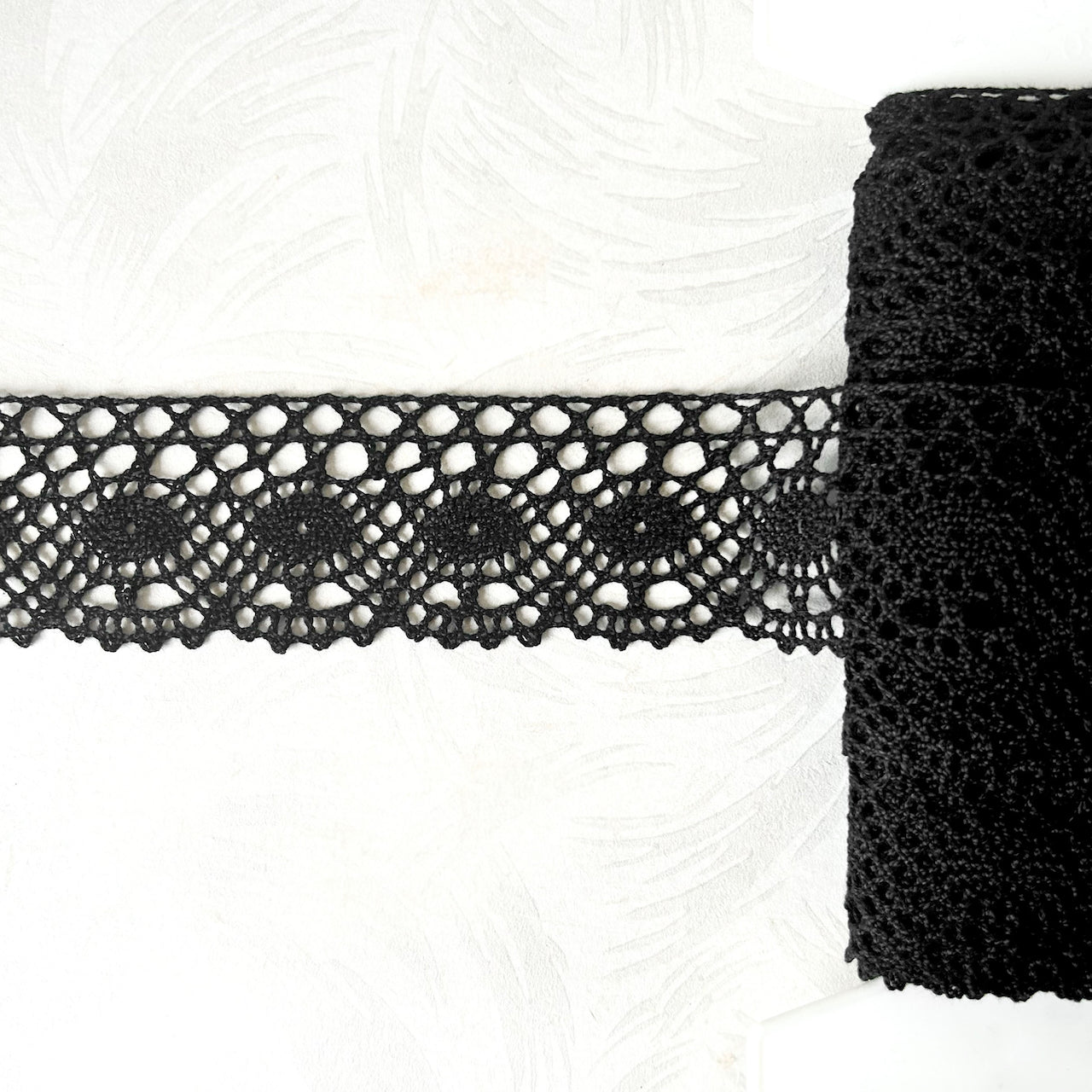 Black_Cluny_Lace