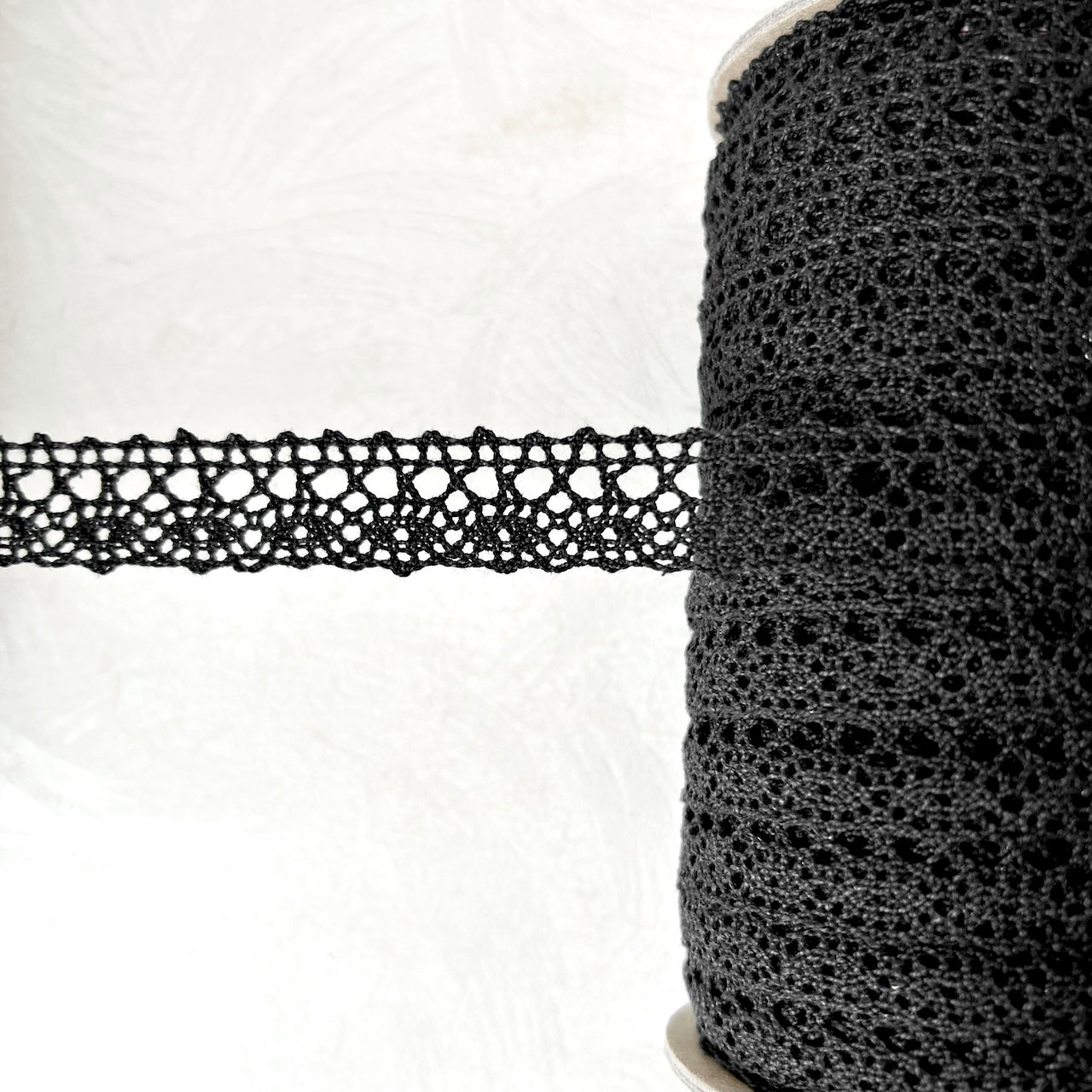 Black_Cluny_Lace