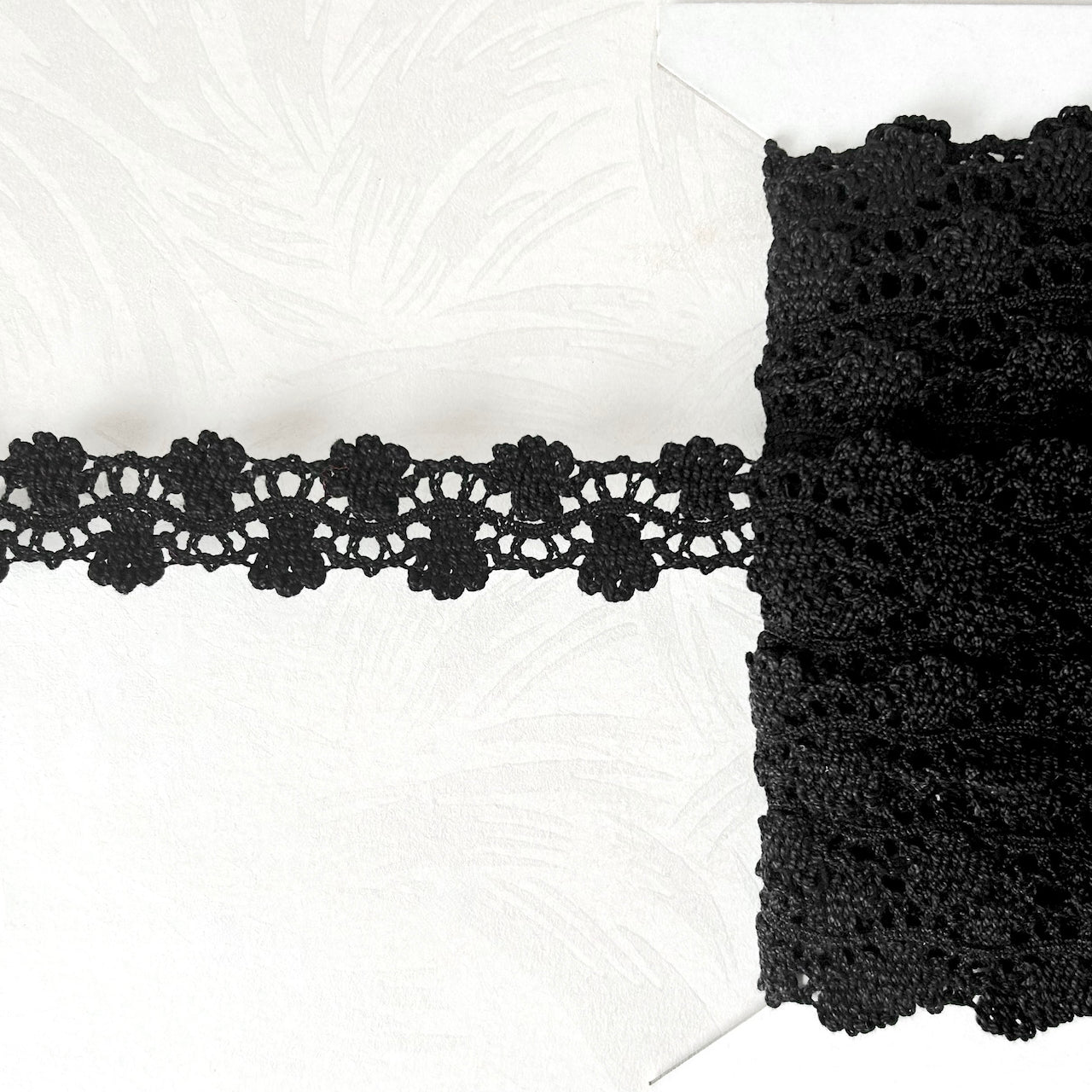 Black_Cluny_Lace