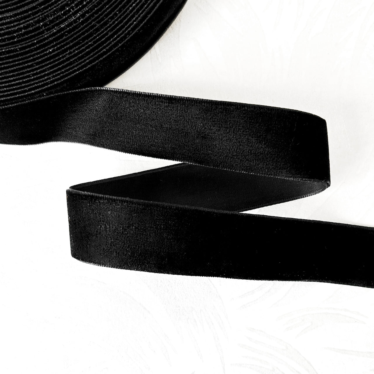 Black_Flat_Velvet_Ribbon