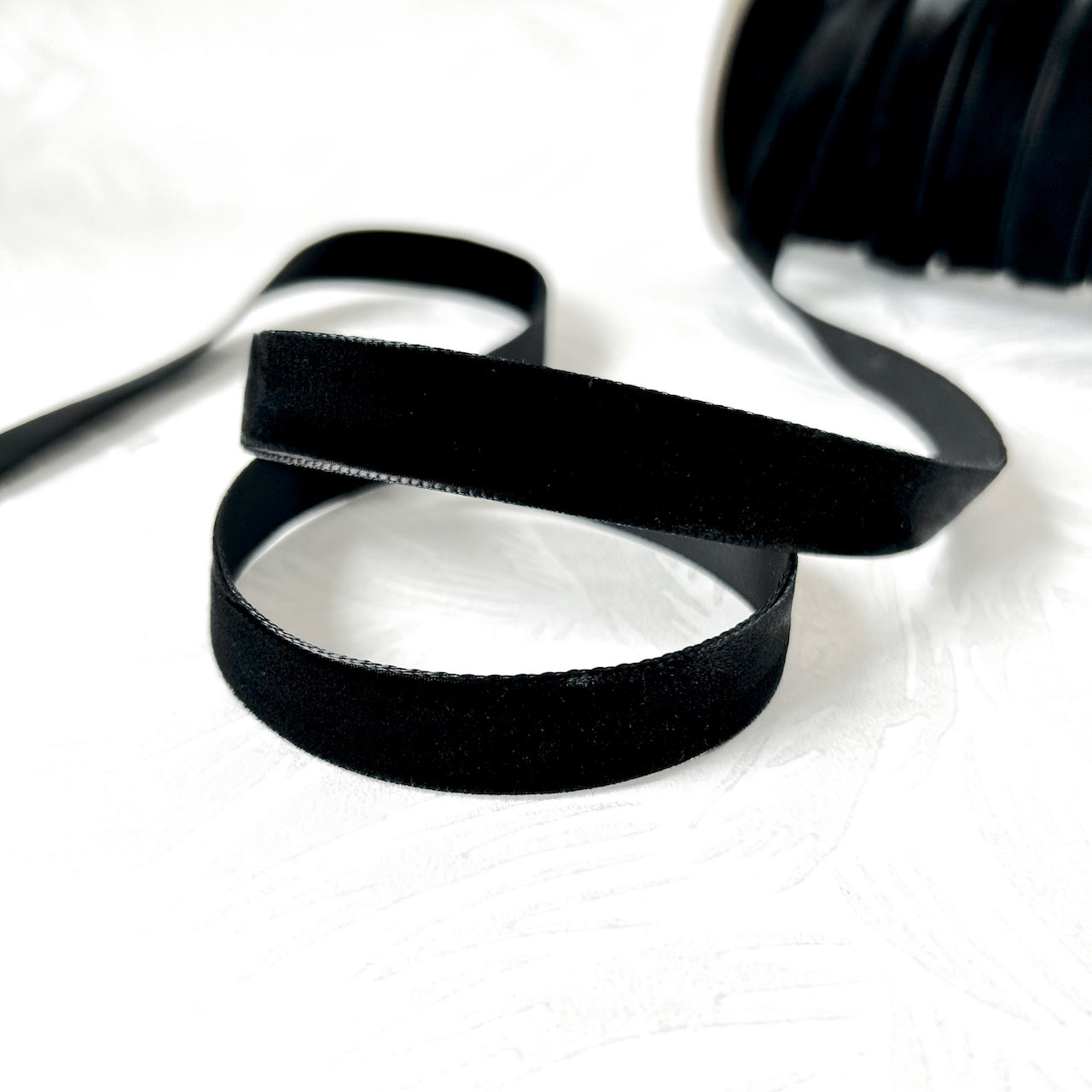 Black_Flat_Velvet_Ribbon