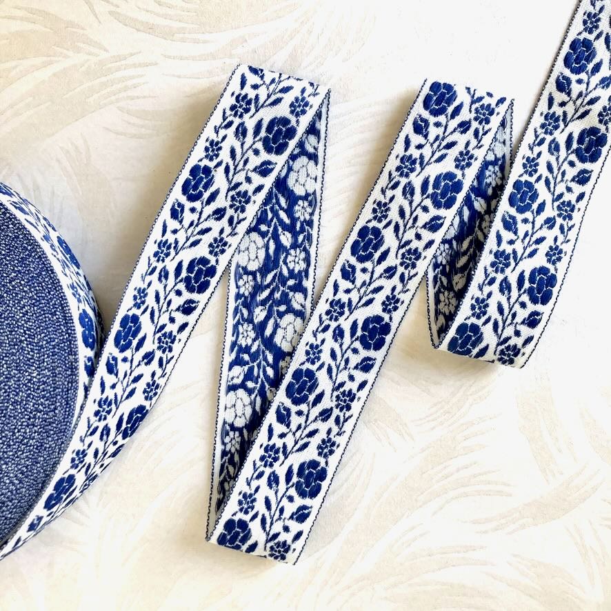 Blue_Floral_Jacquard_Ribbon