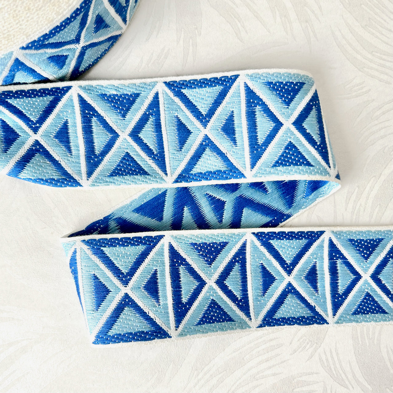 Blue_Geometric_Jacquard_Ribbon