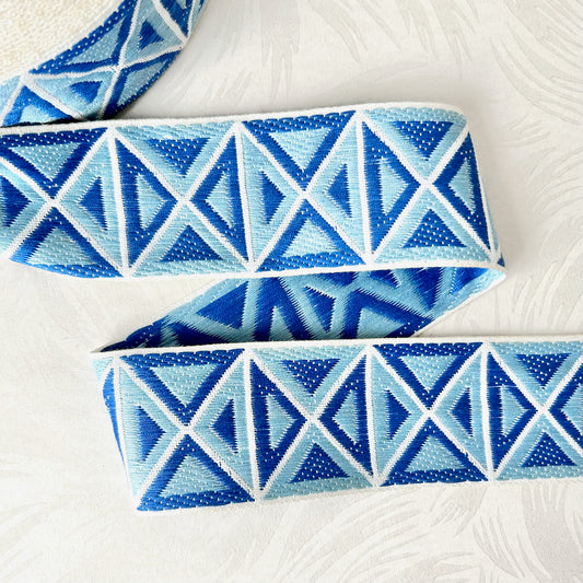 Blue_Geometric_Jacquard_Ribbon