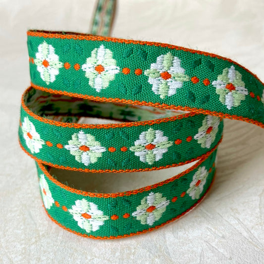 Floral_Medallion_Jacquard_Ribbon