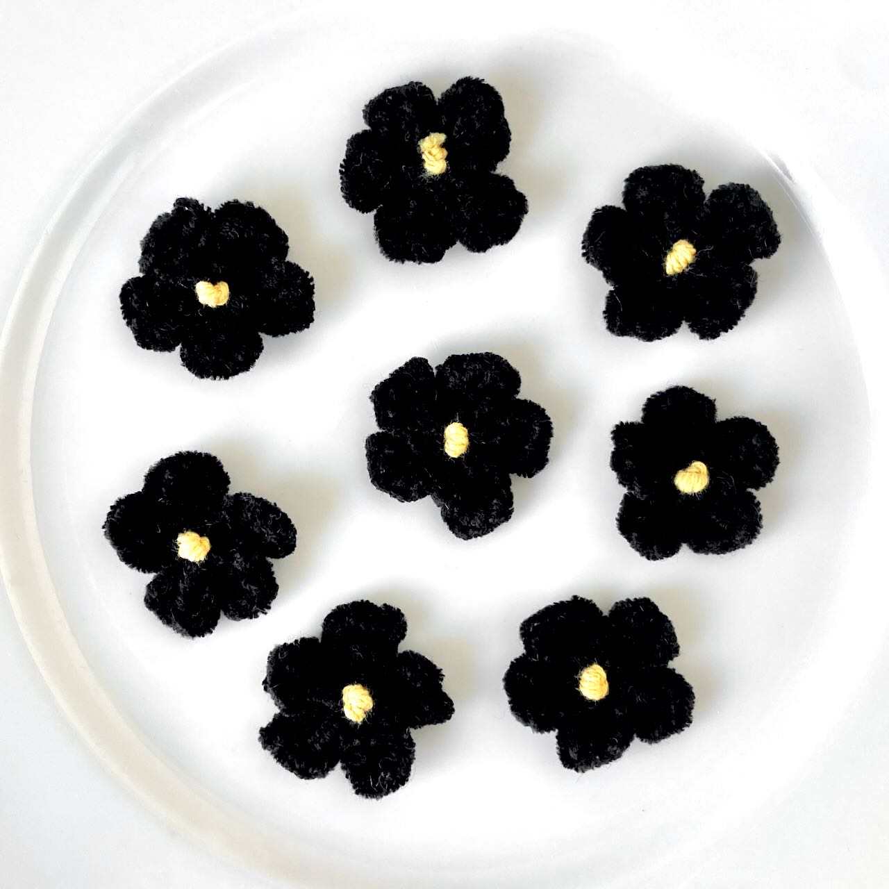 Chenille_Crochet_Flower