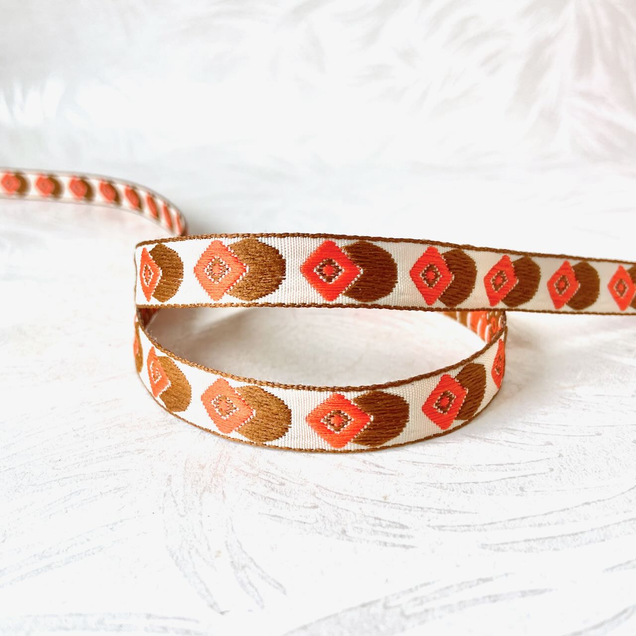 Circle_Diamond_Jacquard_Ribbon
