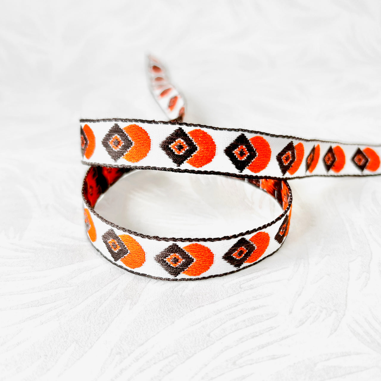Circle_Diamond_Jacquard_Ribbon