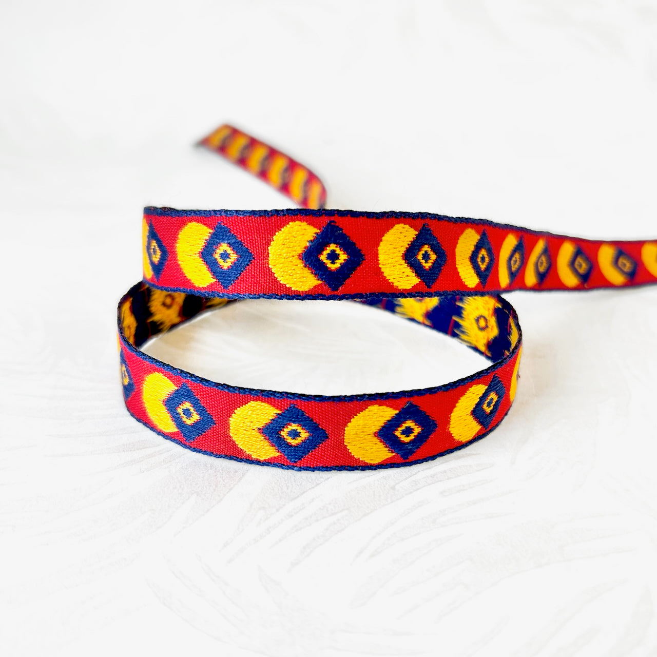 Circle_Diamond_Jacquard_Ribbon