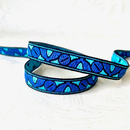 Circle_Jacquard_Ribbon