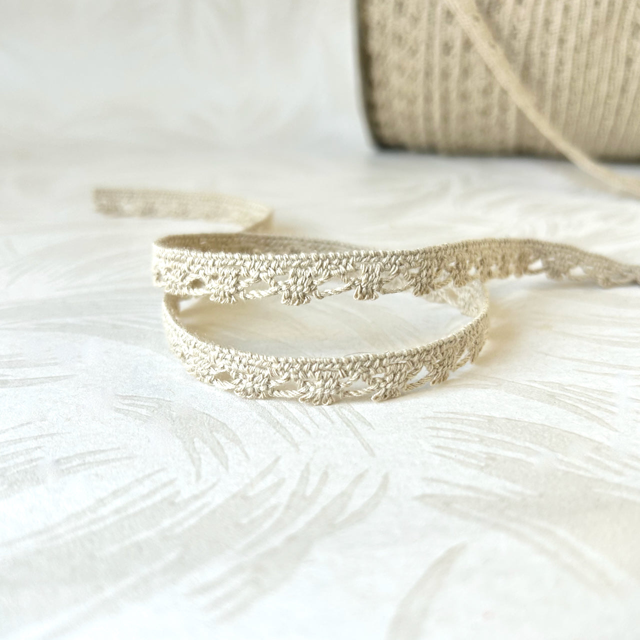 Beige_Cotton_Cluny_Lace