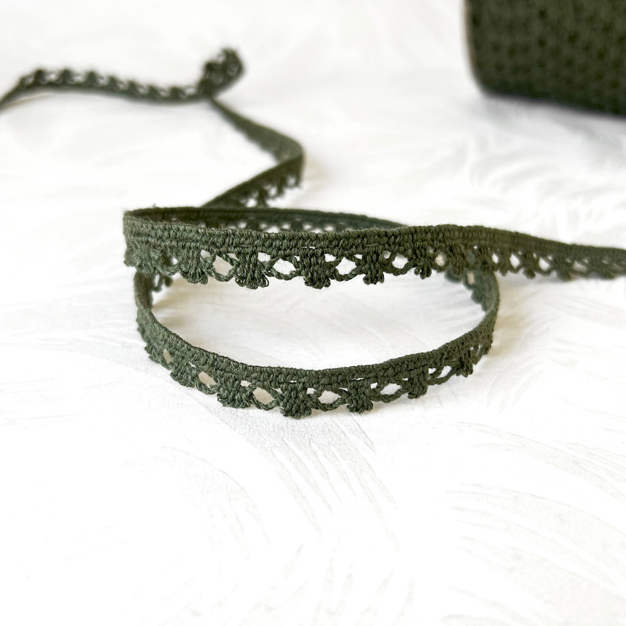Loden_Green_Cotton_Cluny_Lace