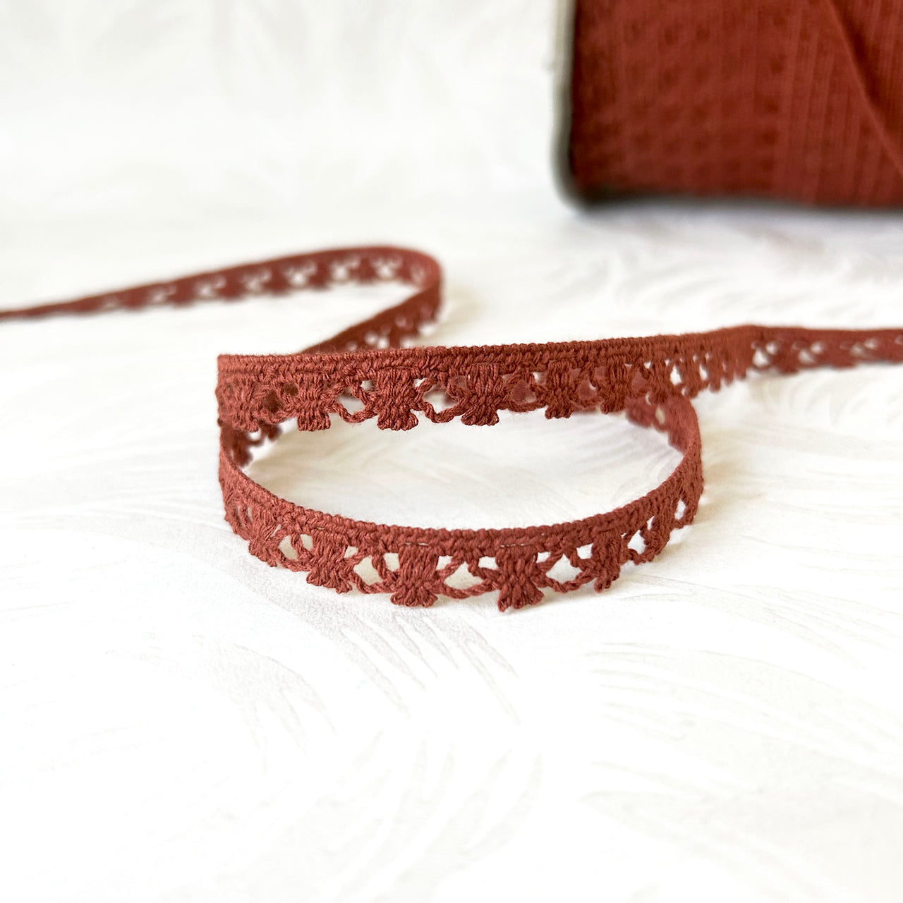 Rust_Cotton_Cluny_Lace