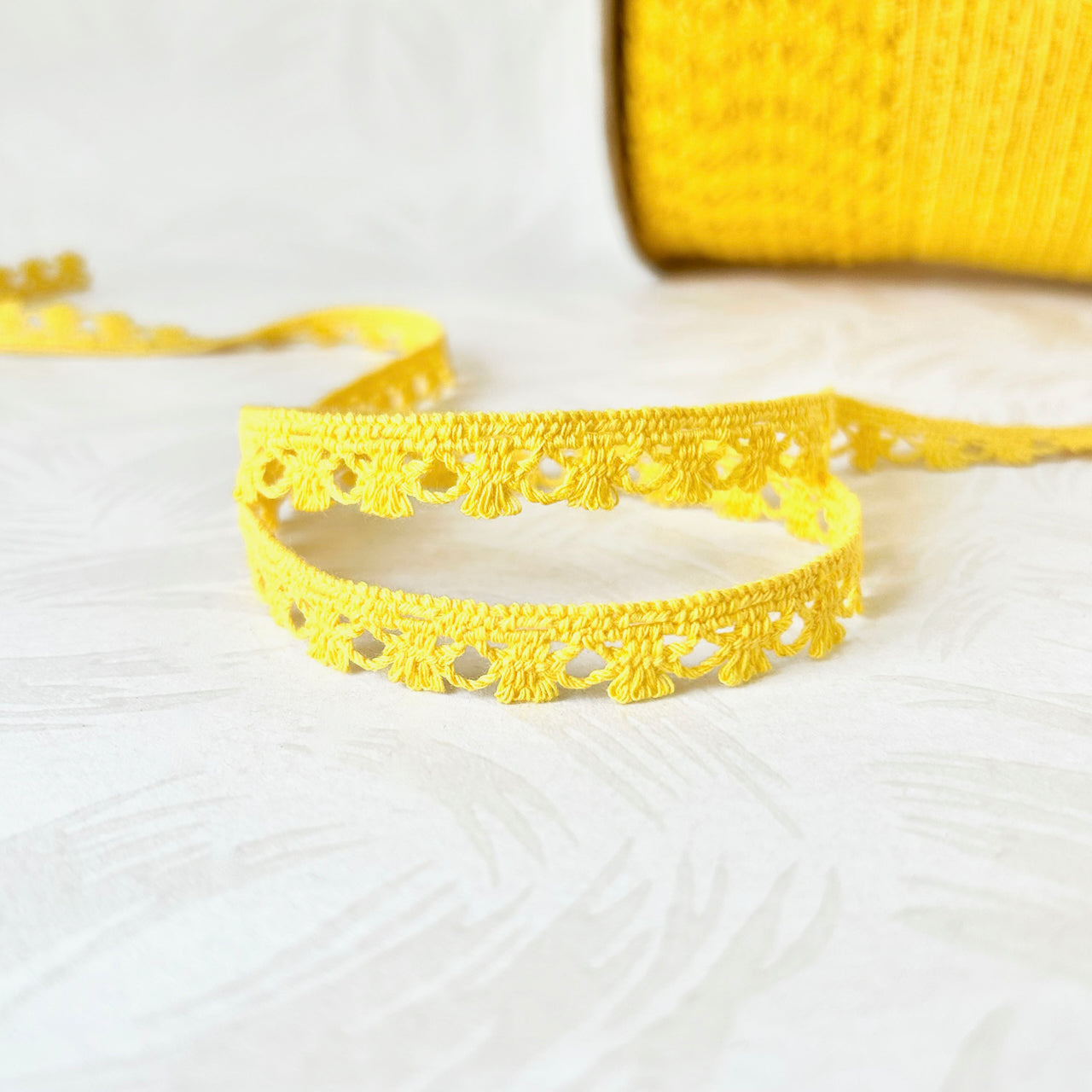 Yellow_Cotton_Cluny_Lace