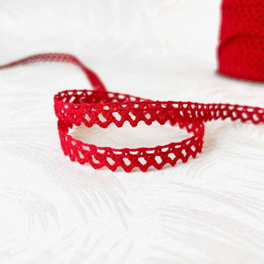 Red_Cotton_Cluny_Lace