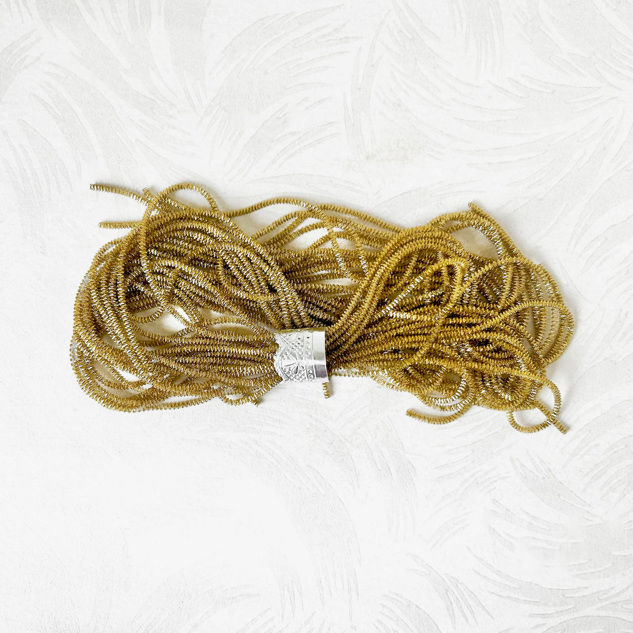 Crinkle_Wire_Bouillon