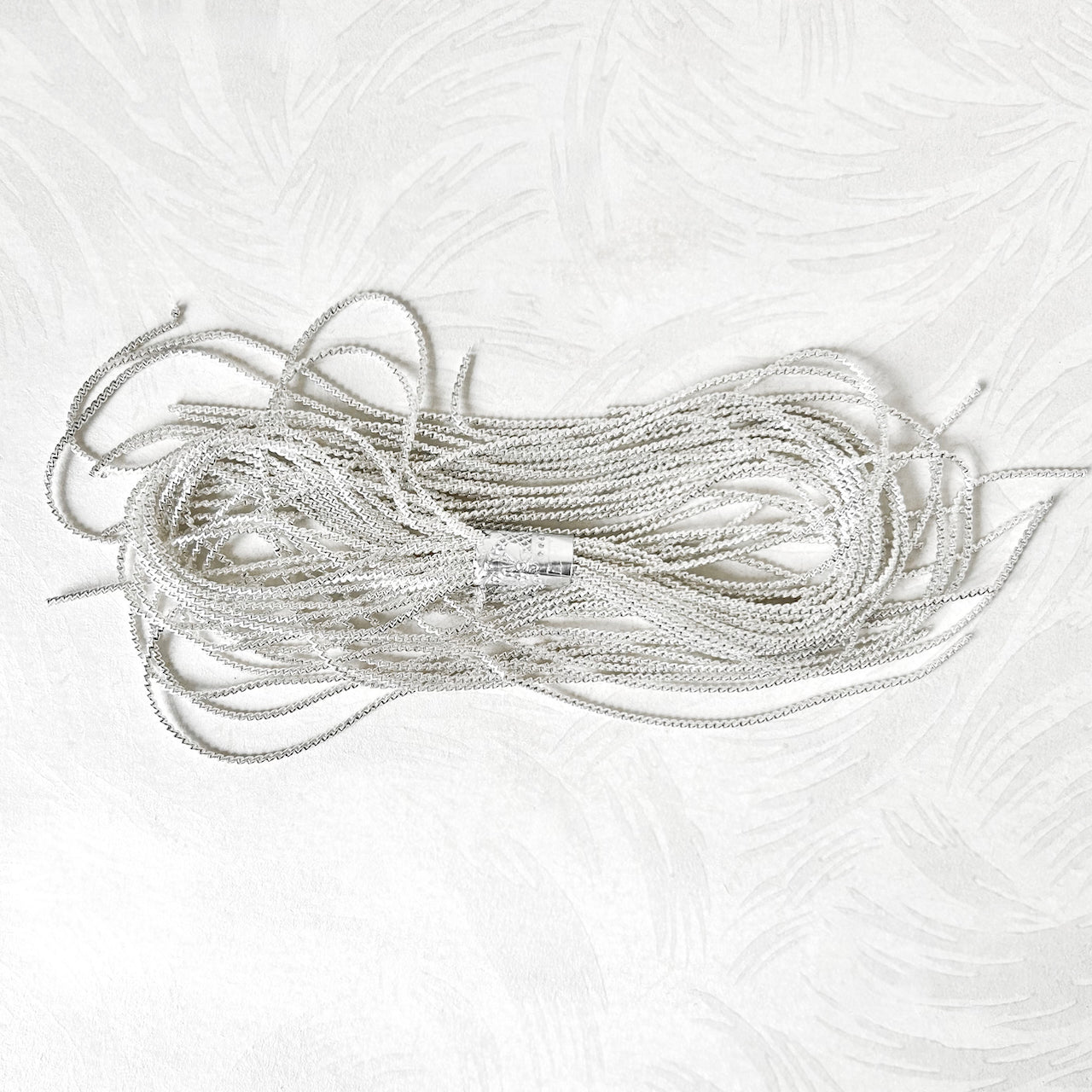 Crinkle_Wire_Bouillon