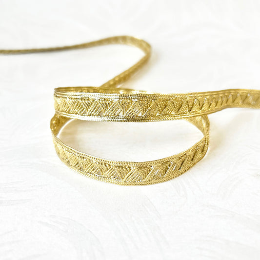 Crisss_Cross_Metallic_Gold_Braid