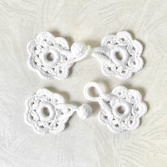 Crochet_Flower_Frog_Closure