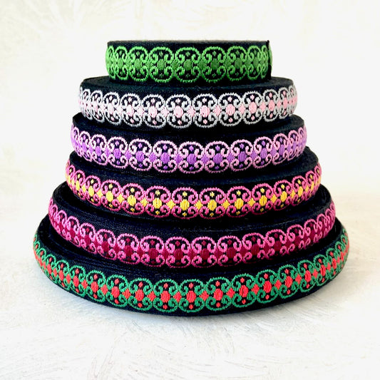 Curlicue_Jacquard_Ribbon