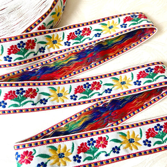 Floral Edelweiss Jacquard - Multiple Colorways