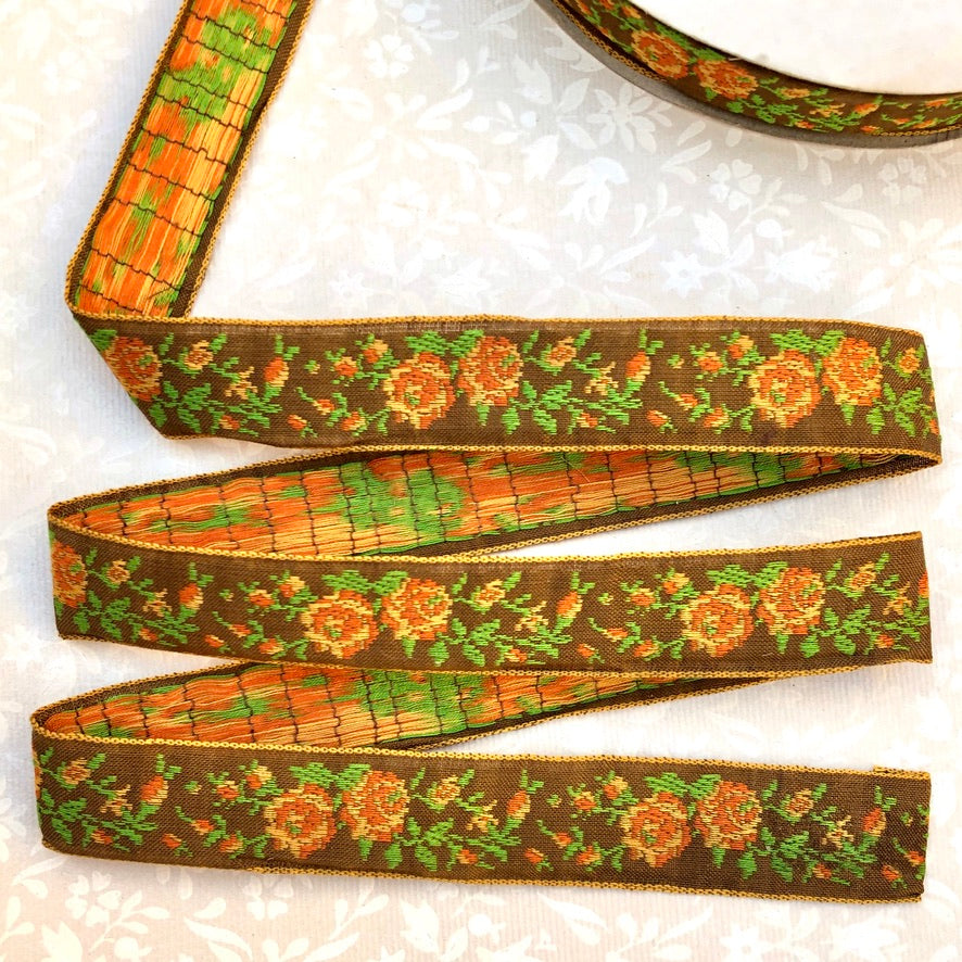 Needlepoint Roses Jacquard - Vintage