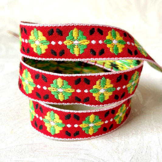 Floral_Medallion_Jacquard_Ribbon