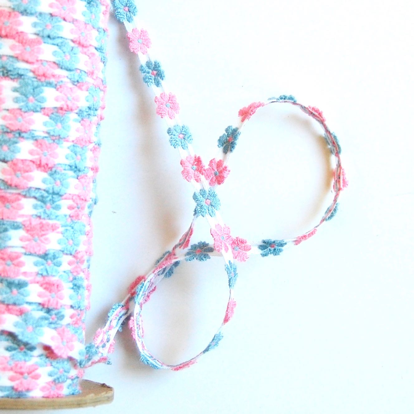 Jacquard Flowers Narrow Ribbon, Vintage