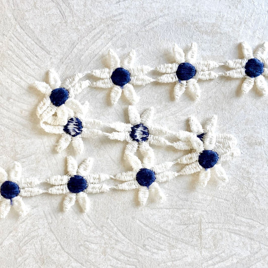 Daisy_Chain_Venice_Lace