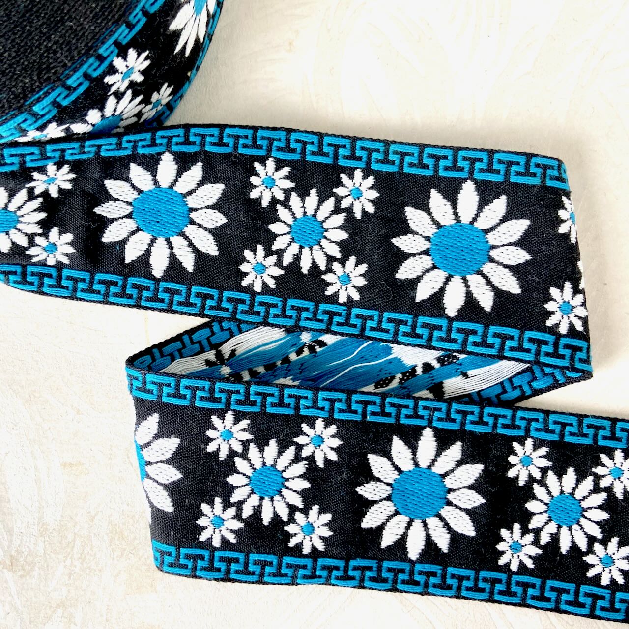 Daisy_Jacquard_Ribbon