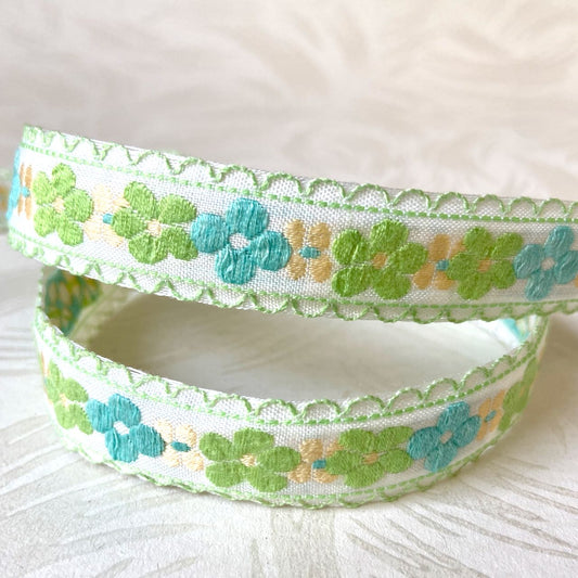 Daisy_Jacquard_Ribbon_Green