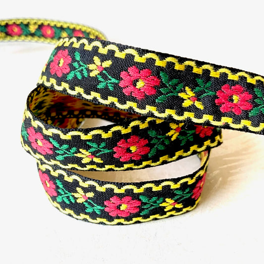 Daisy_Jacquard_Ribbon